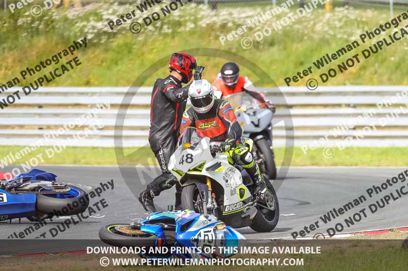 enduro digital images;event digital images;eventdigitalimages;no limits trackdays;peter wileman photography;racing digital images;snetterton;snetterton no limits trackday;snetterton photographs;snetterton trackday photographs;trackday digital images;trackday photos